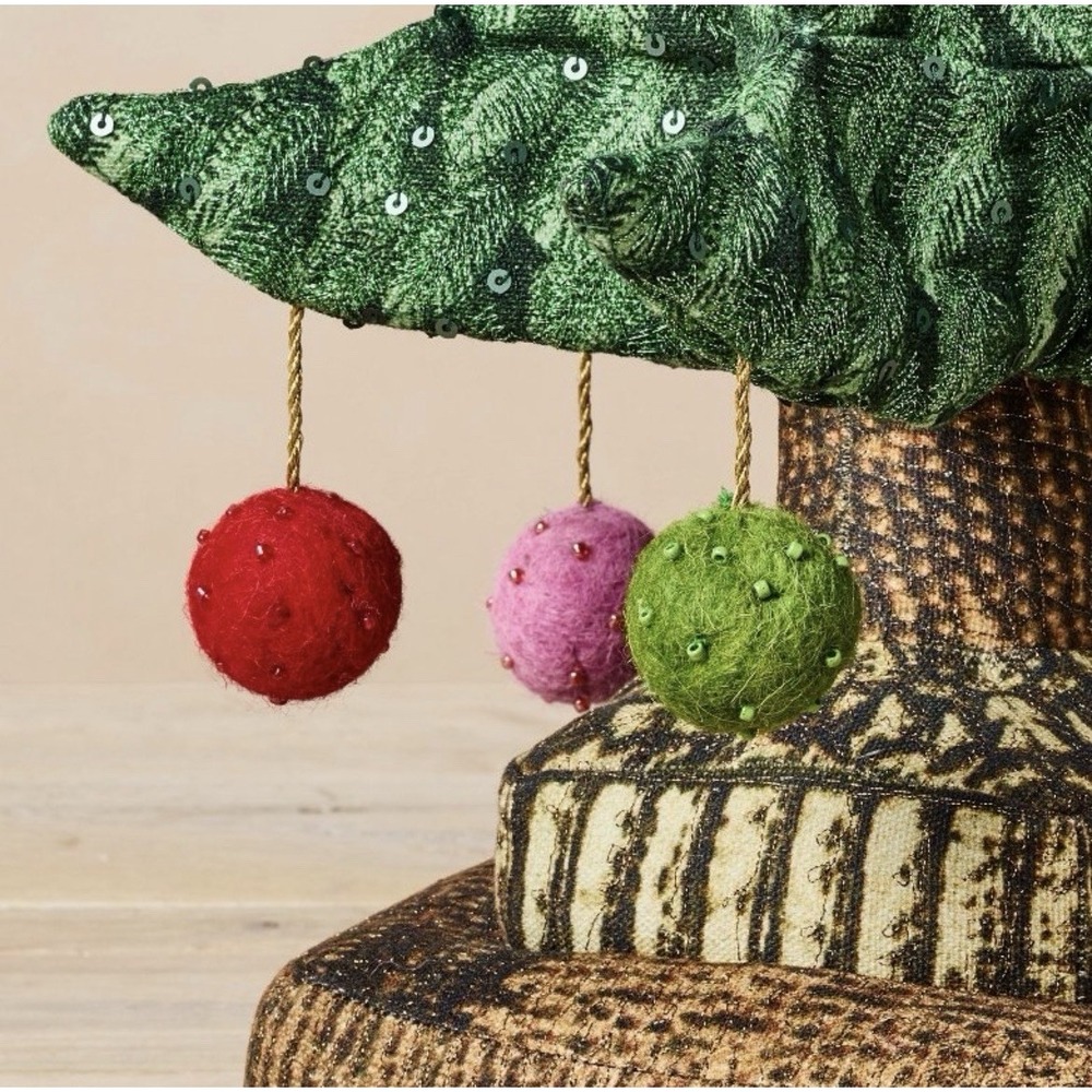 NEW John Derian X Target 19"X12" Christmas Tree Pillow Sculpture 2025 - Picture 9 of 9